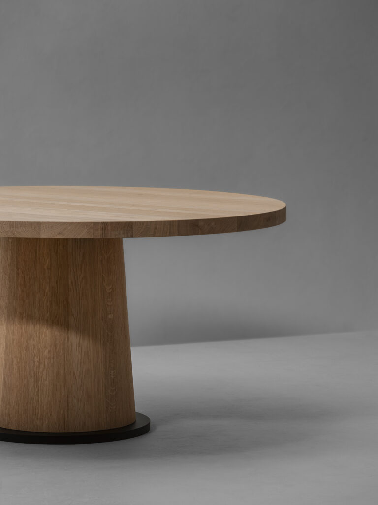 KOPS Dining Table Round – Iconic Design