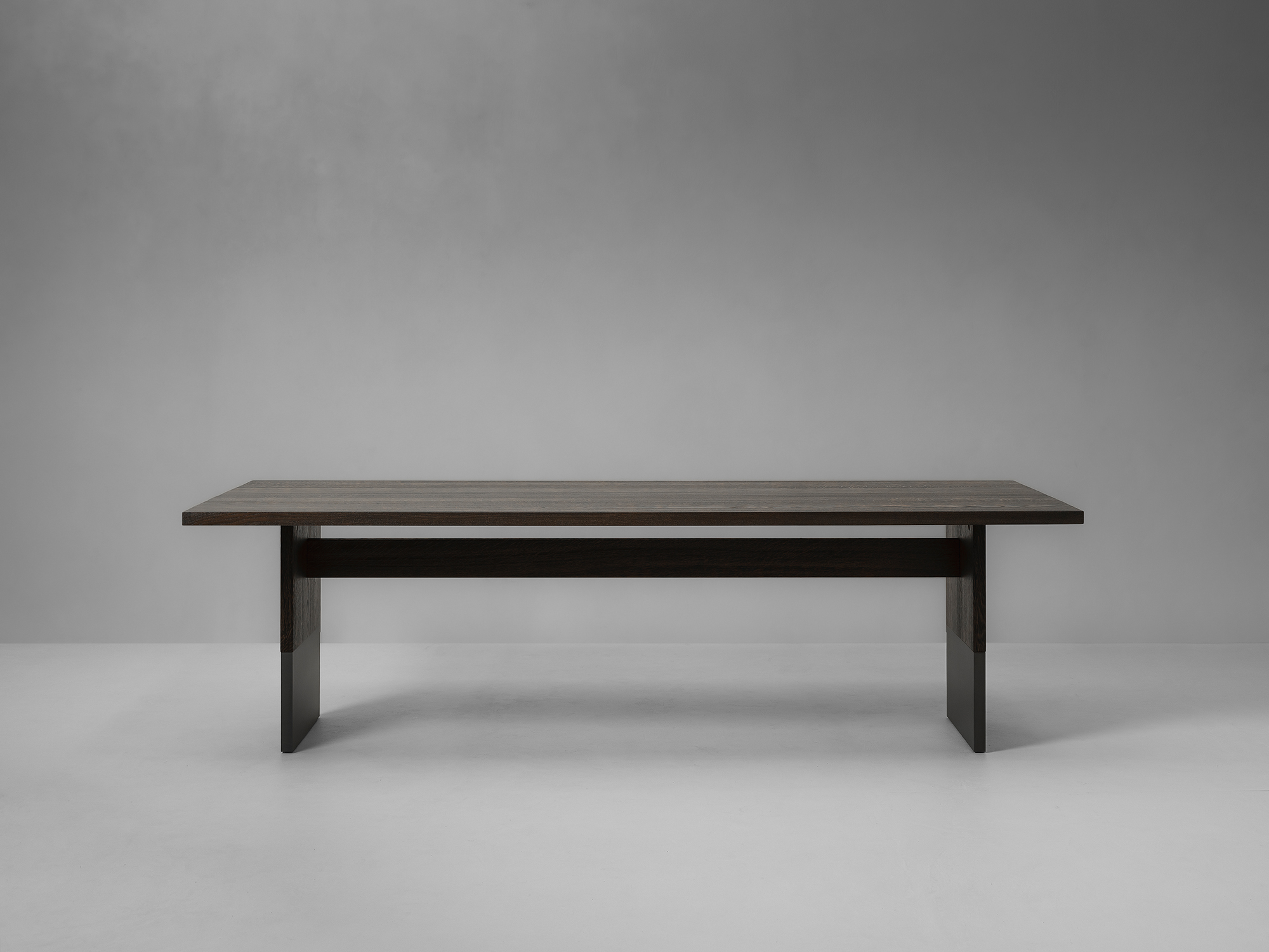 NOTA BENE Dining Table