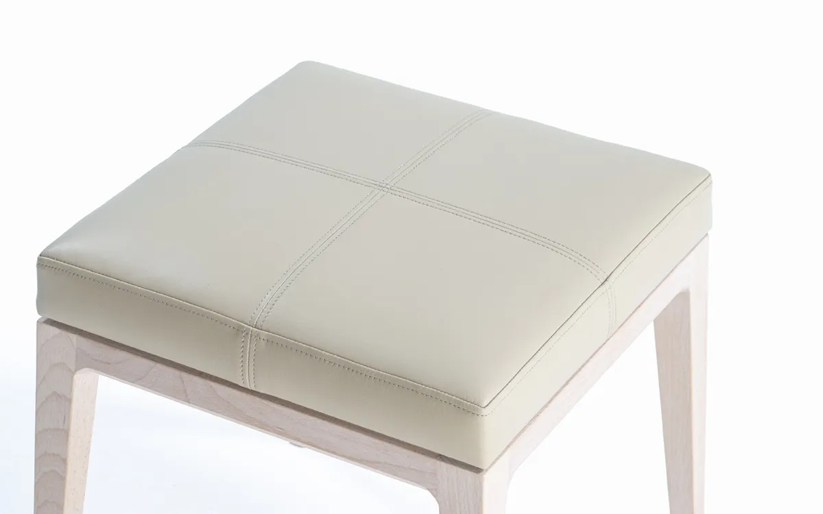 Hugo stool