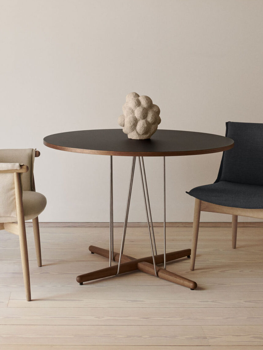 E020 Embrace Table | EOOS | 2019