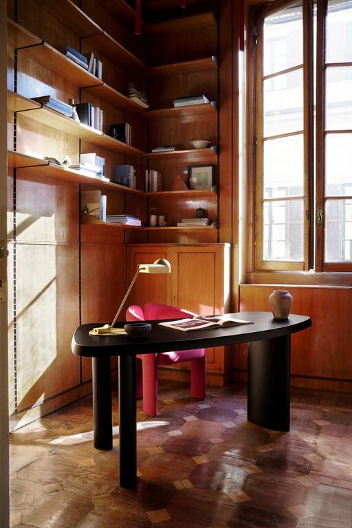 Petit bureau en forme libre | Charlotte Perriand | 1952/2021