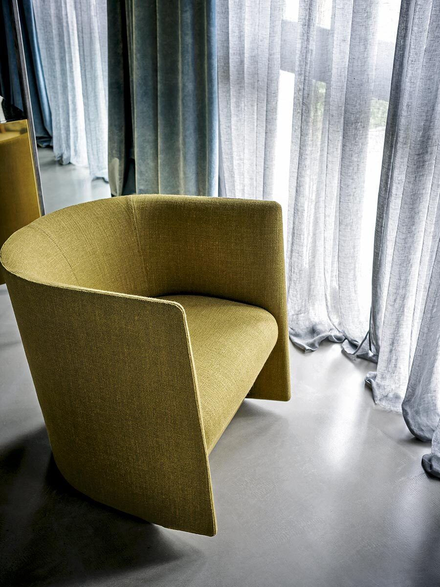 Pisa armchair