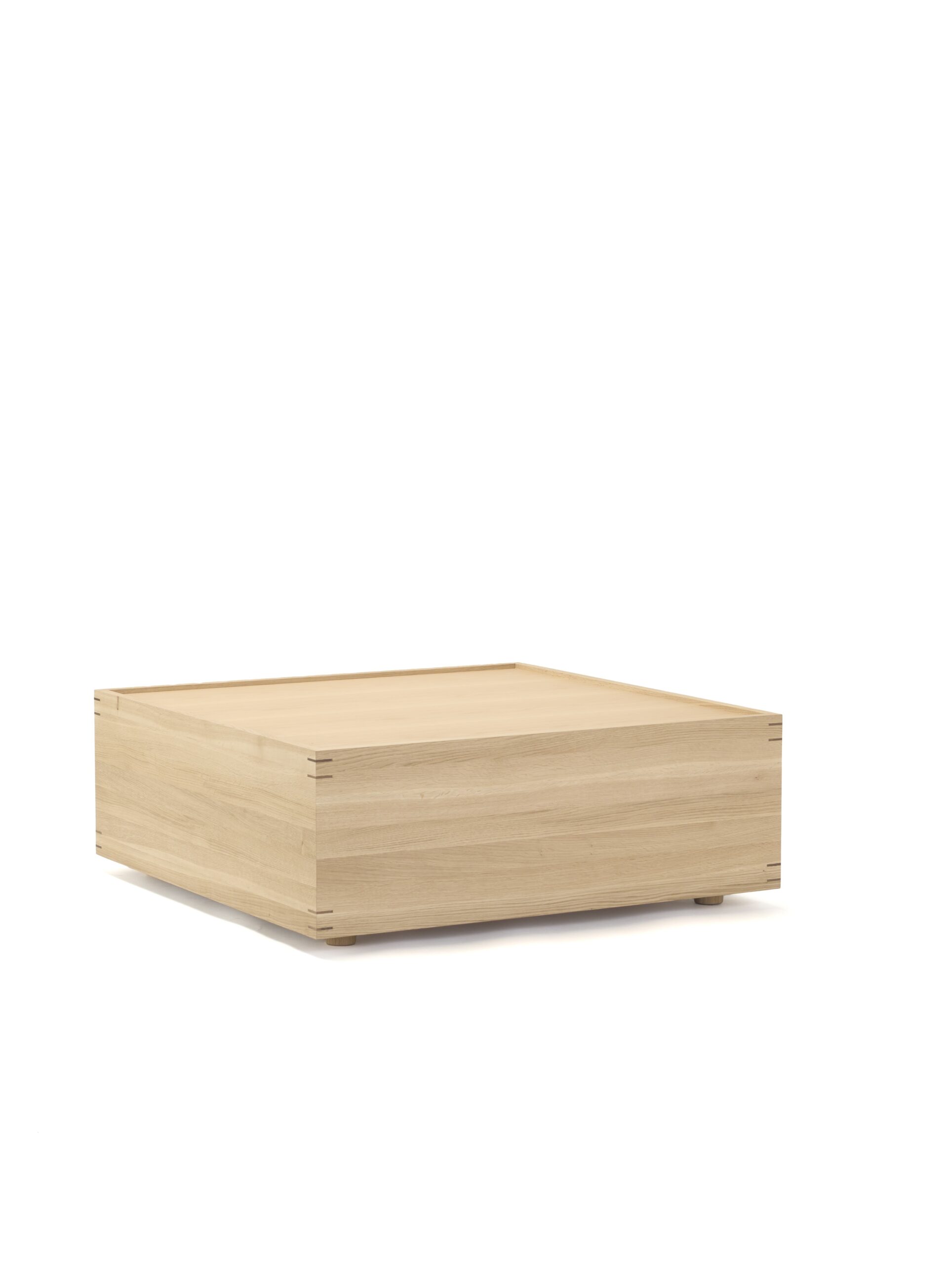 N-S02 Table | BELLUSTAR TOKYO