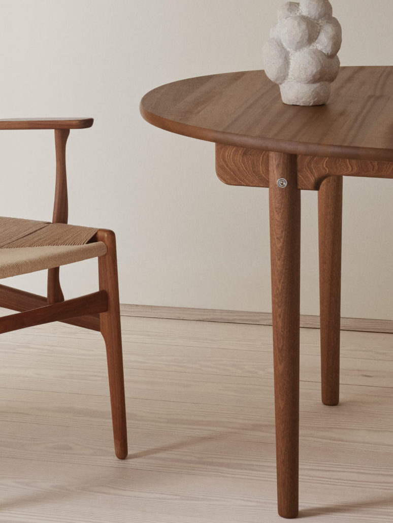 CH338 Dining Table | Hans J. Wegner | 1962