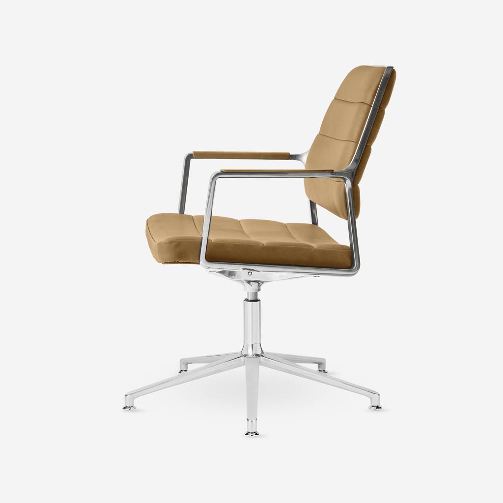 VIPP 455+ Swivel Chair w/gliders