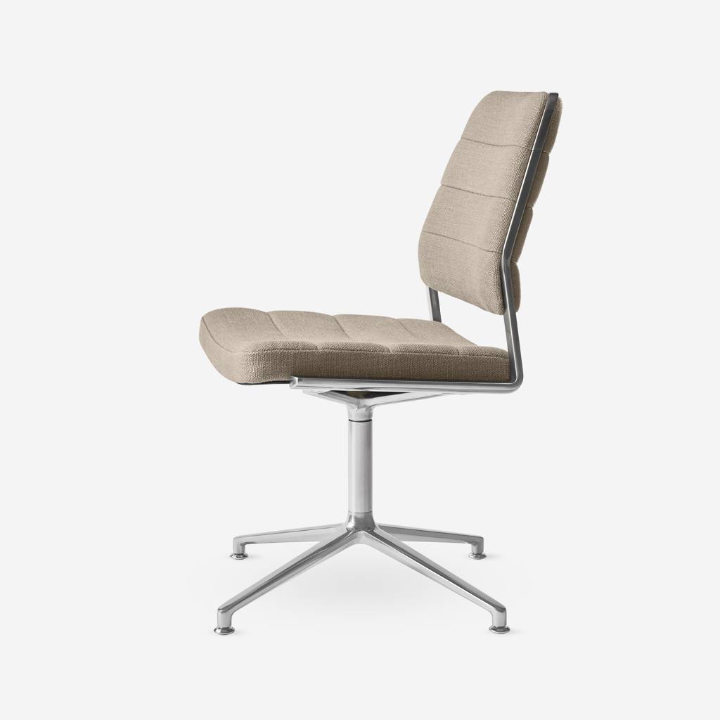 VIPP 454 Swivel Chair w/gliders
