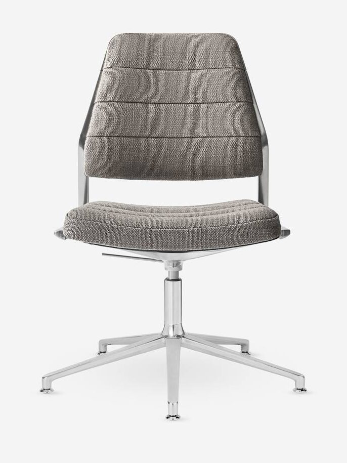VIPP 454+ Swivel Chair w/gliders